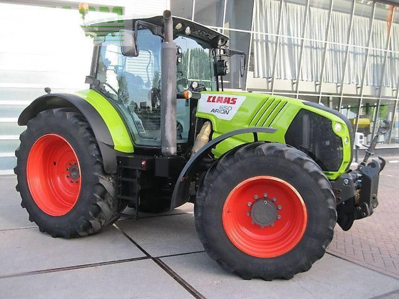 Tractor CLAAS arion 650 cis CIS