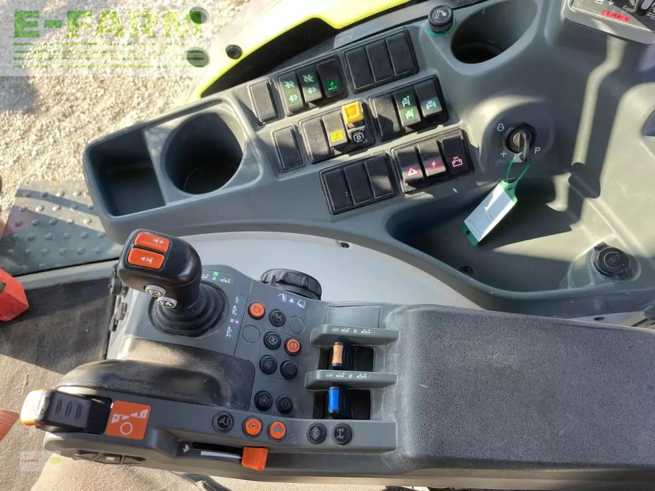 Tractor CLAAS arion 650 cis+ CIS+