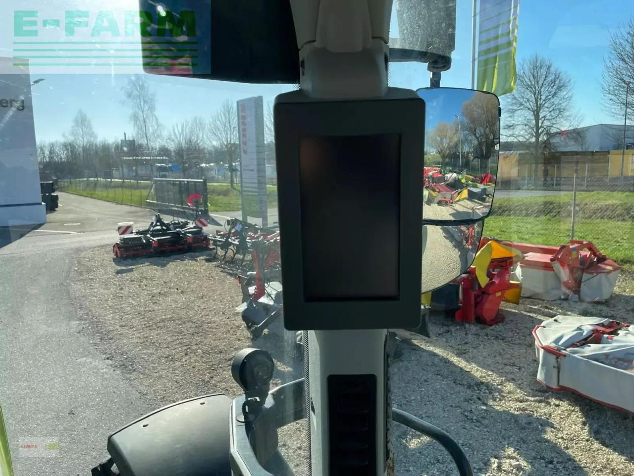 Tractor CLAAS arion 650 cis+ CIS+