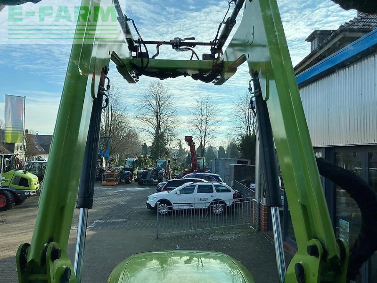 Tractor CLAAS arion 650 cis + fl140 CIS+