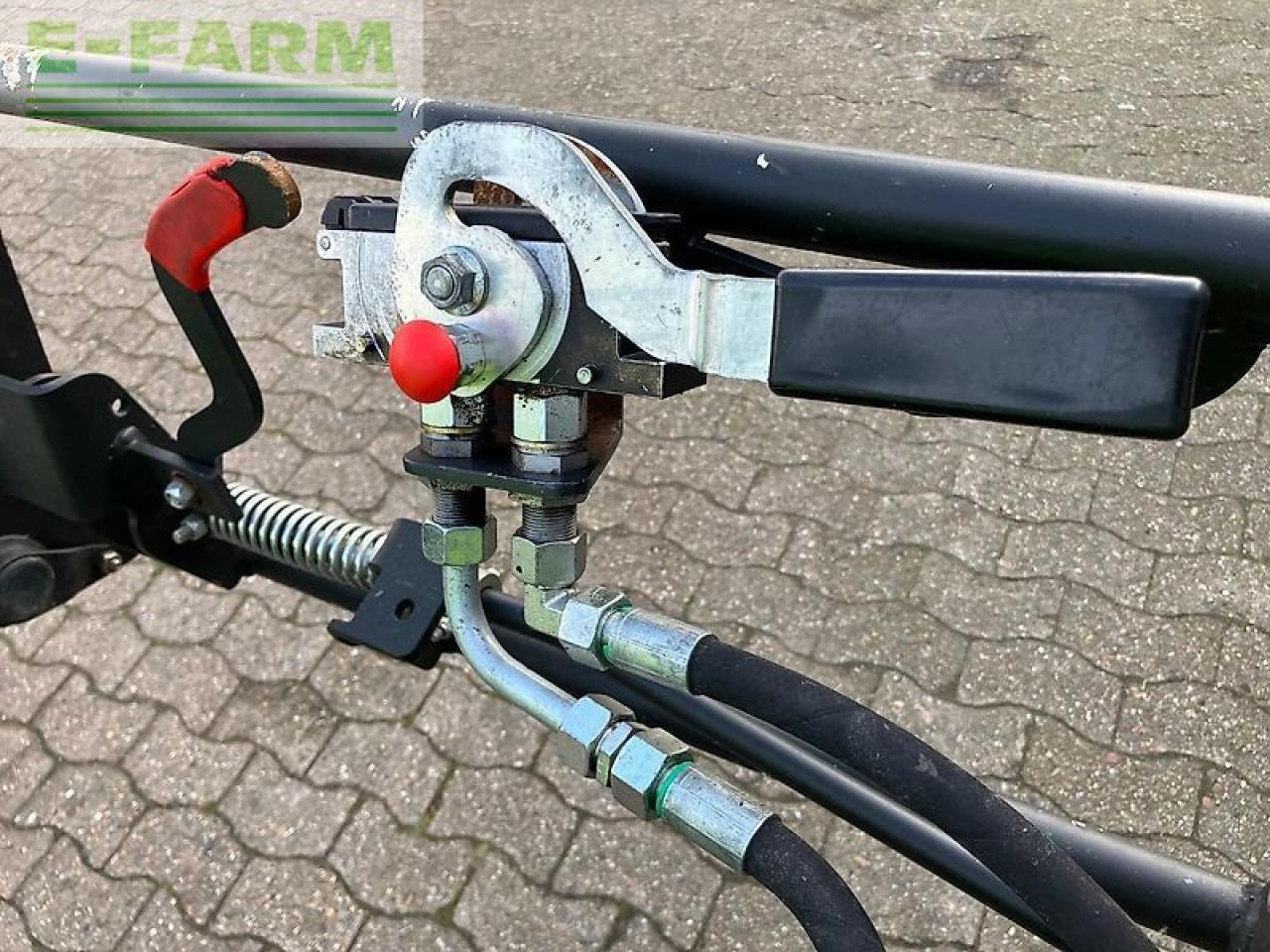 Tractor CLAAS arion 650 cis + fl140 CIS+