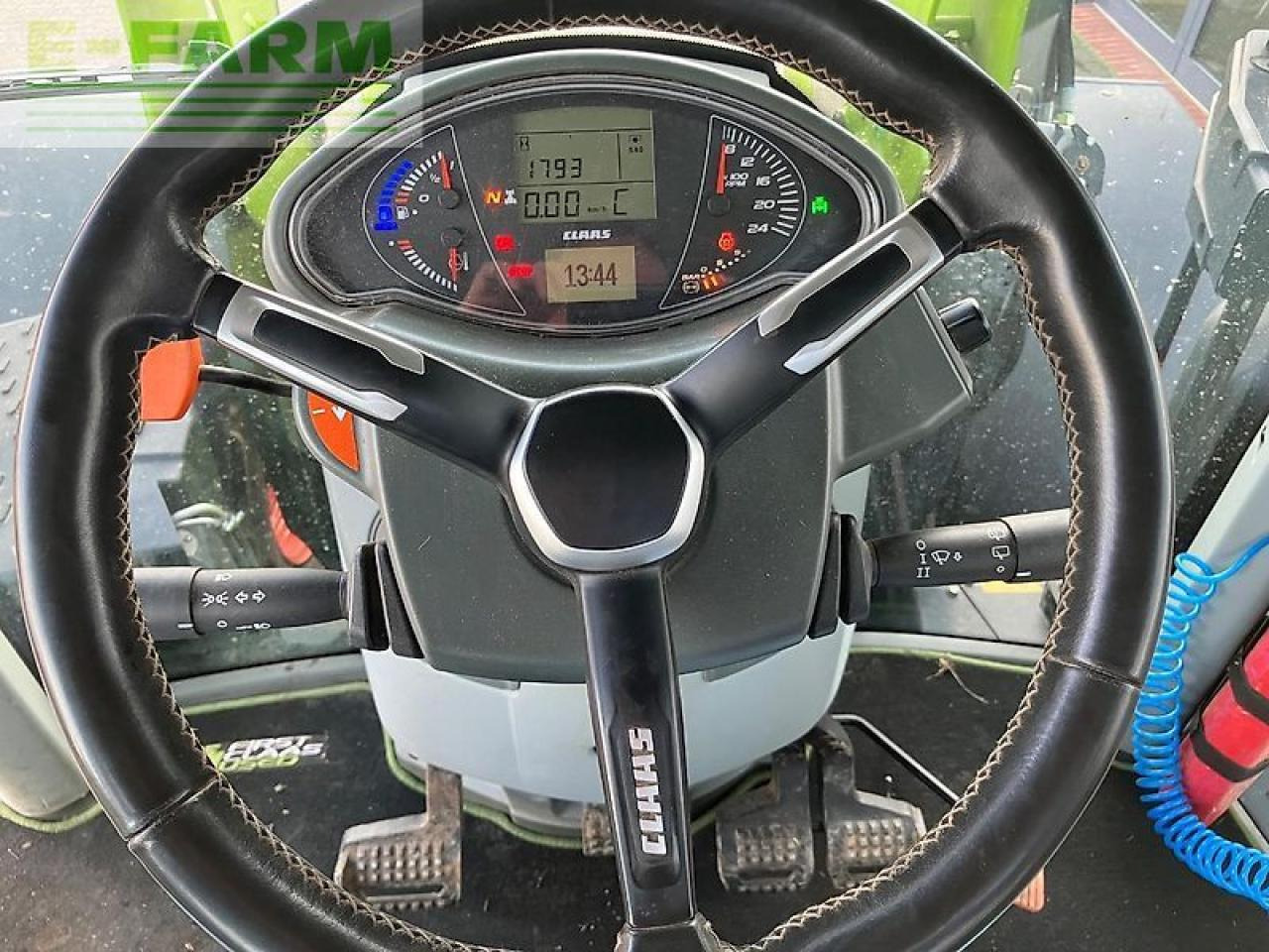 Tractor CLAAS arion 650 cis + fl140 CIS+