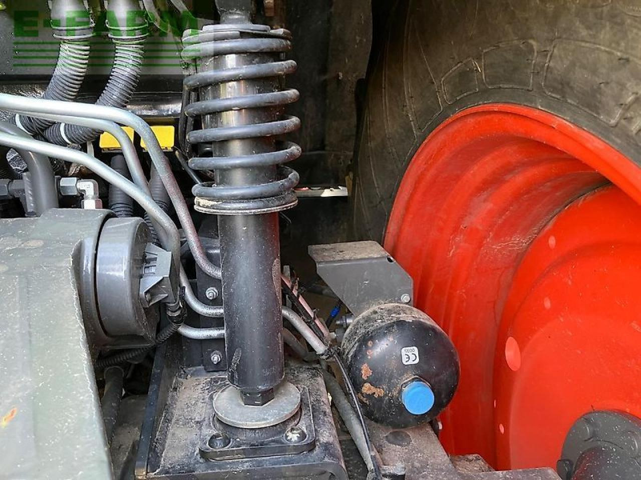 Tractor CLAAS arion 650 cis + fl140 CIS+