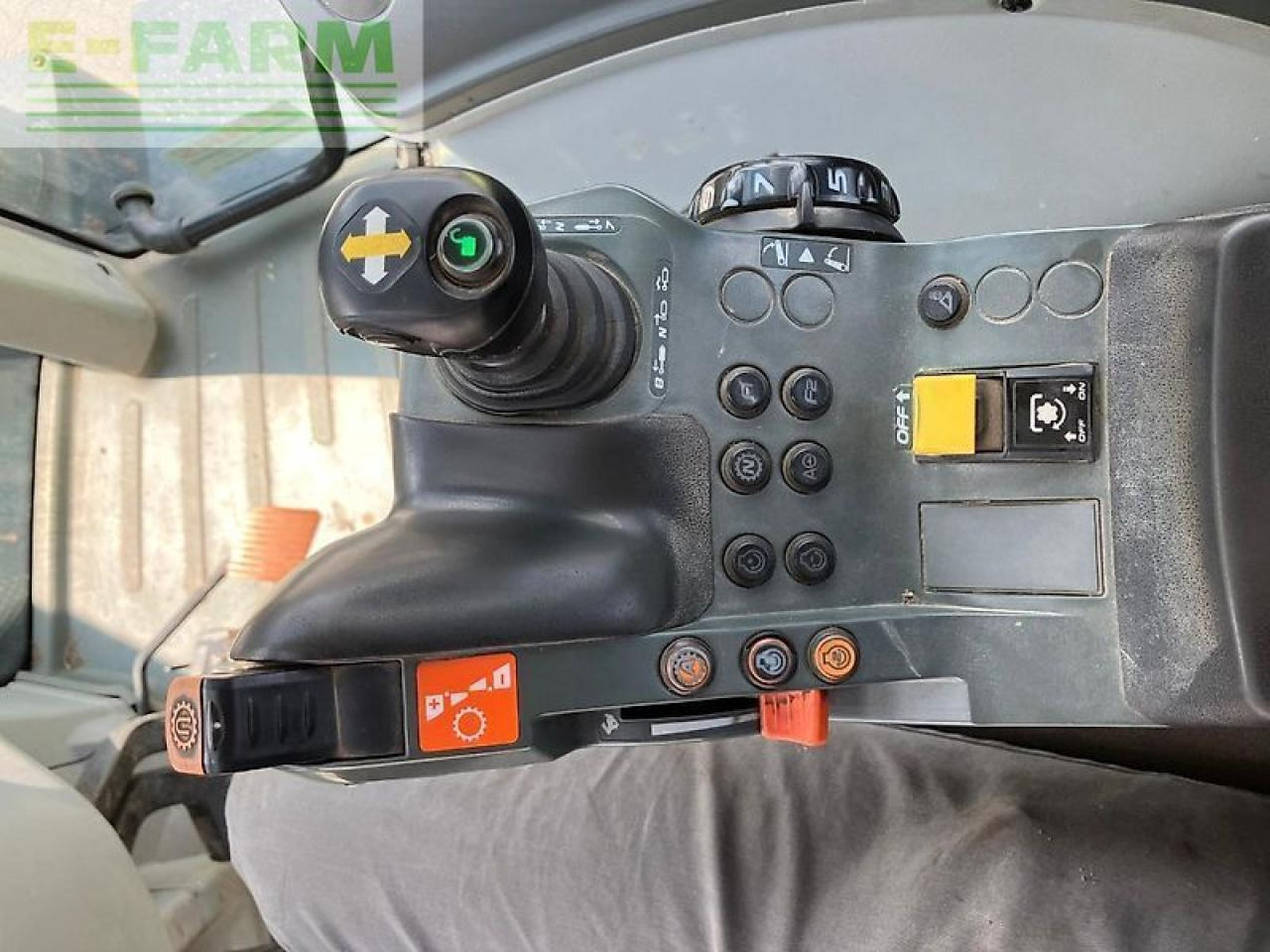 Tractor CLAAS arion 650 cis hexashift HEXASHIFT CIS