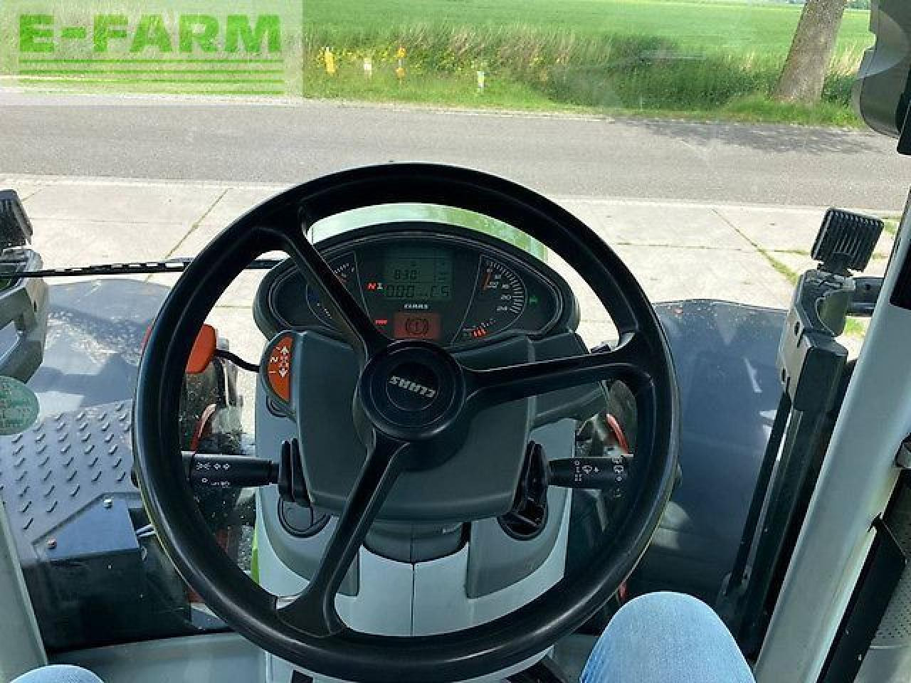 Tractor CLAAS arion 650 cis+ hexashift HEXASHIFT CIS+