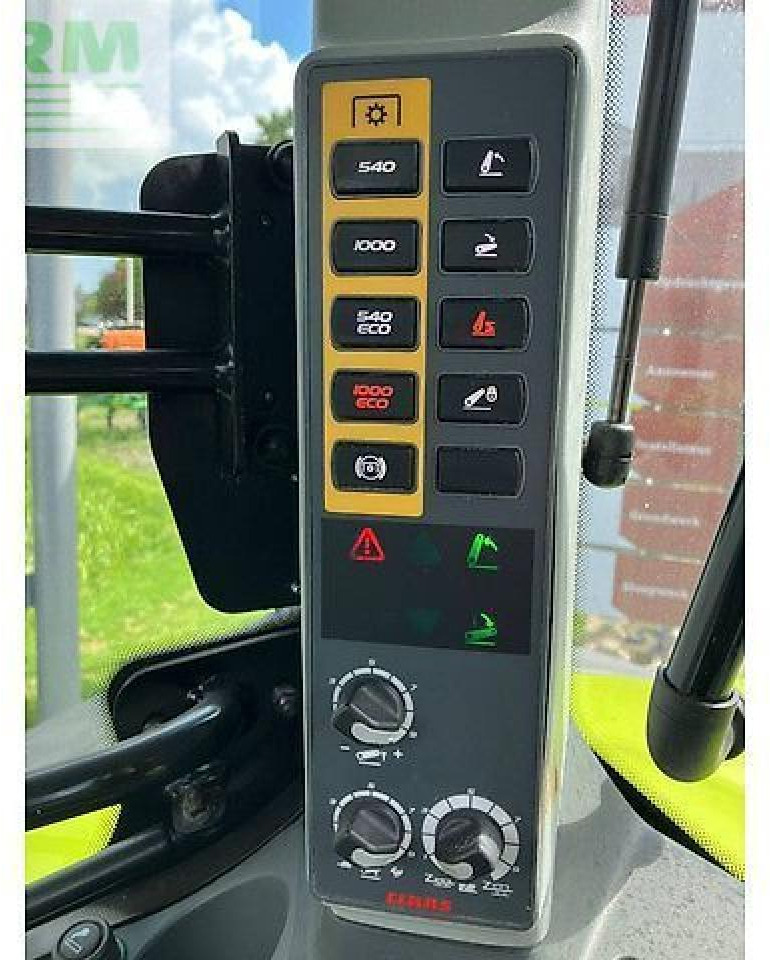 Tractor CLAAS arion 650 cis+ hexashift HEXASHIFT CIS+