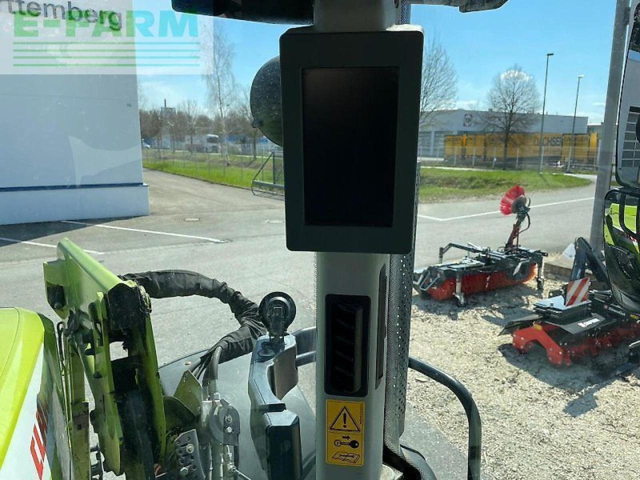 Tractor CLAAS arion 650 cis+ inkl. frontlader preisreduziert CIS+