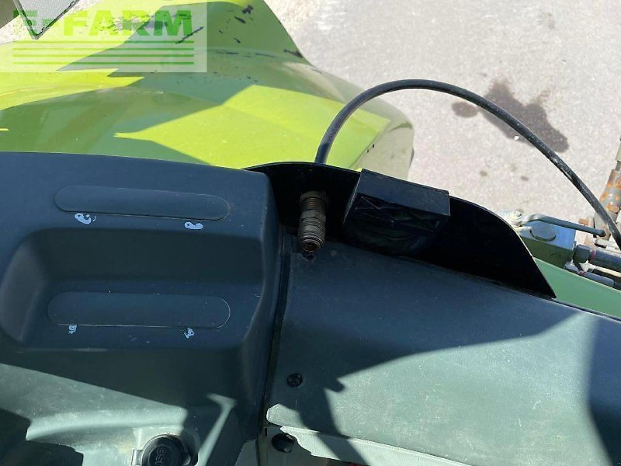 Tractor CLAAS arion 650 cis+ mit fl CIS+