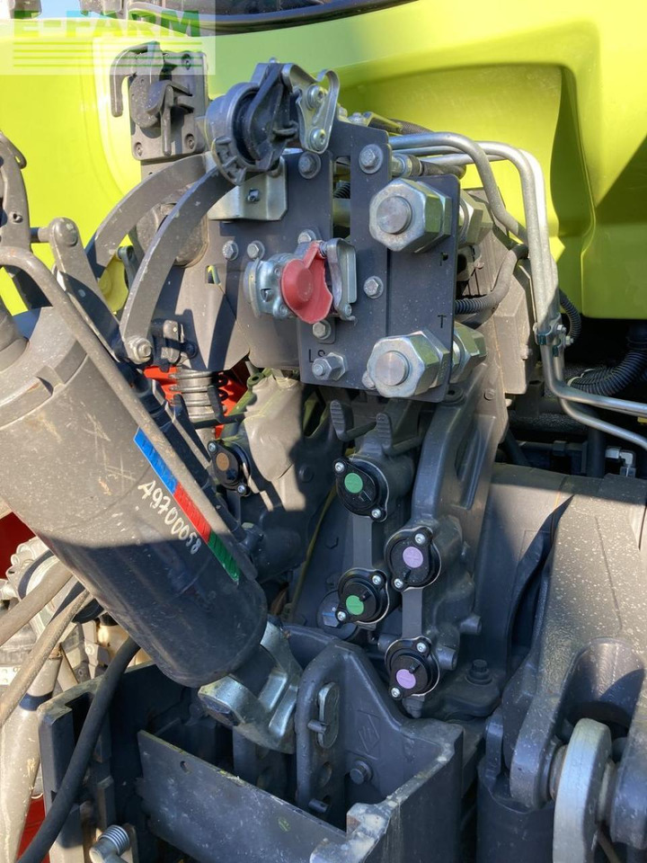 Tractor CLAAS arion 650 cmatic cebis CMATIC CEBIS