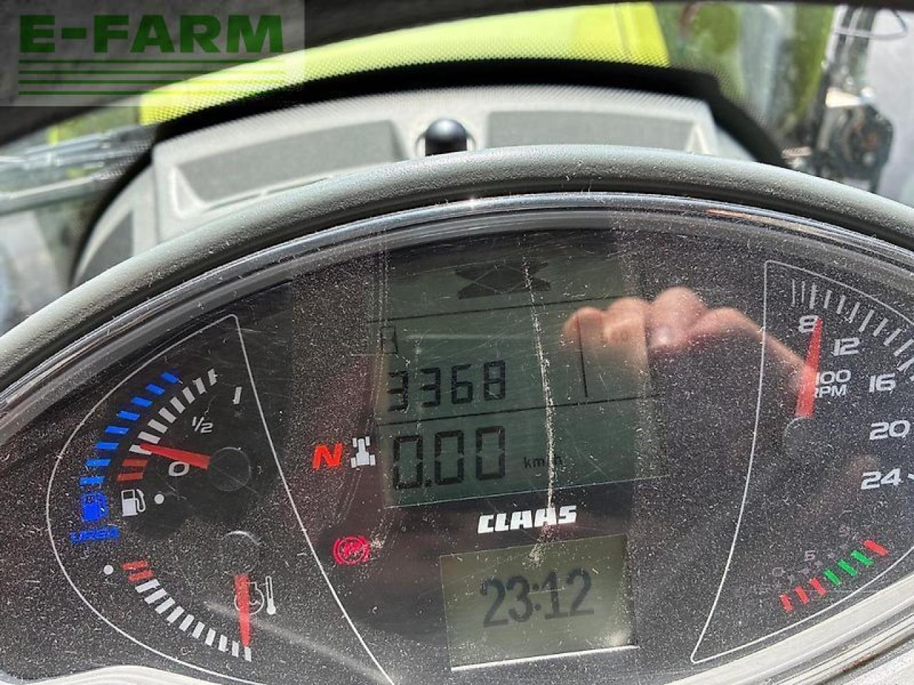 Tractor CLAAS arion 650 cmatic cis+ CMATIC CIS+