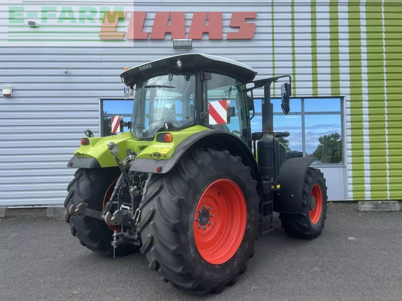 Tractor CLAAS arion 650 concept