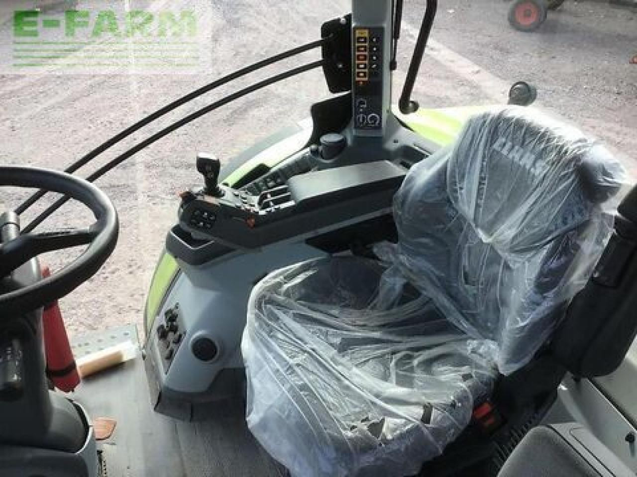 Tractor CLAAS arion 650 hexa