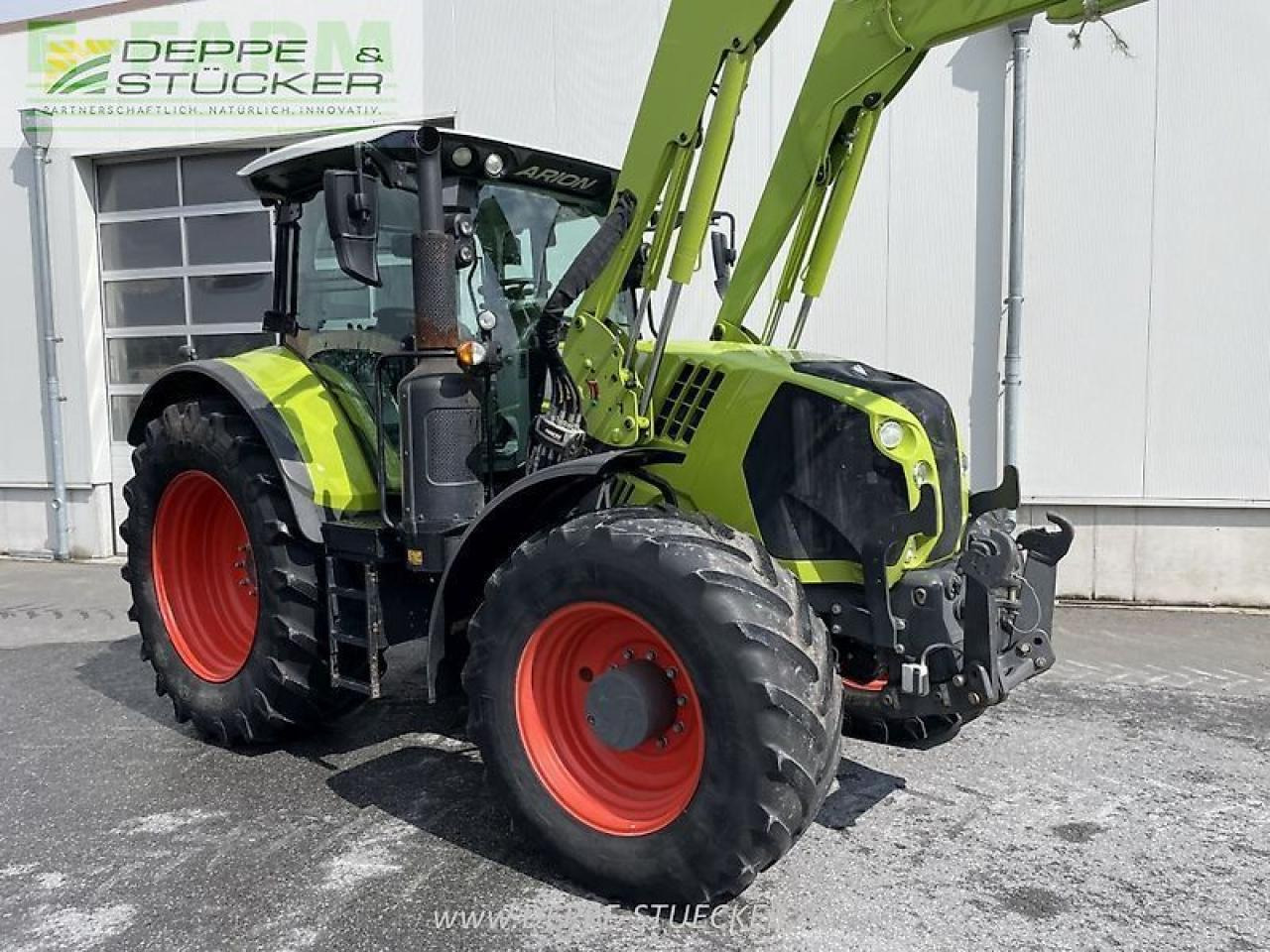 Tractor CLAAS arion 650 hexashift