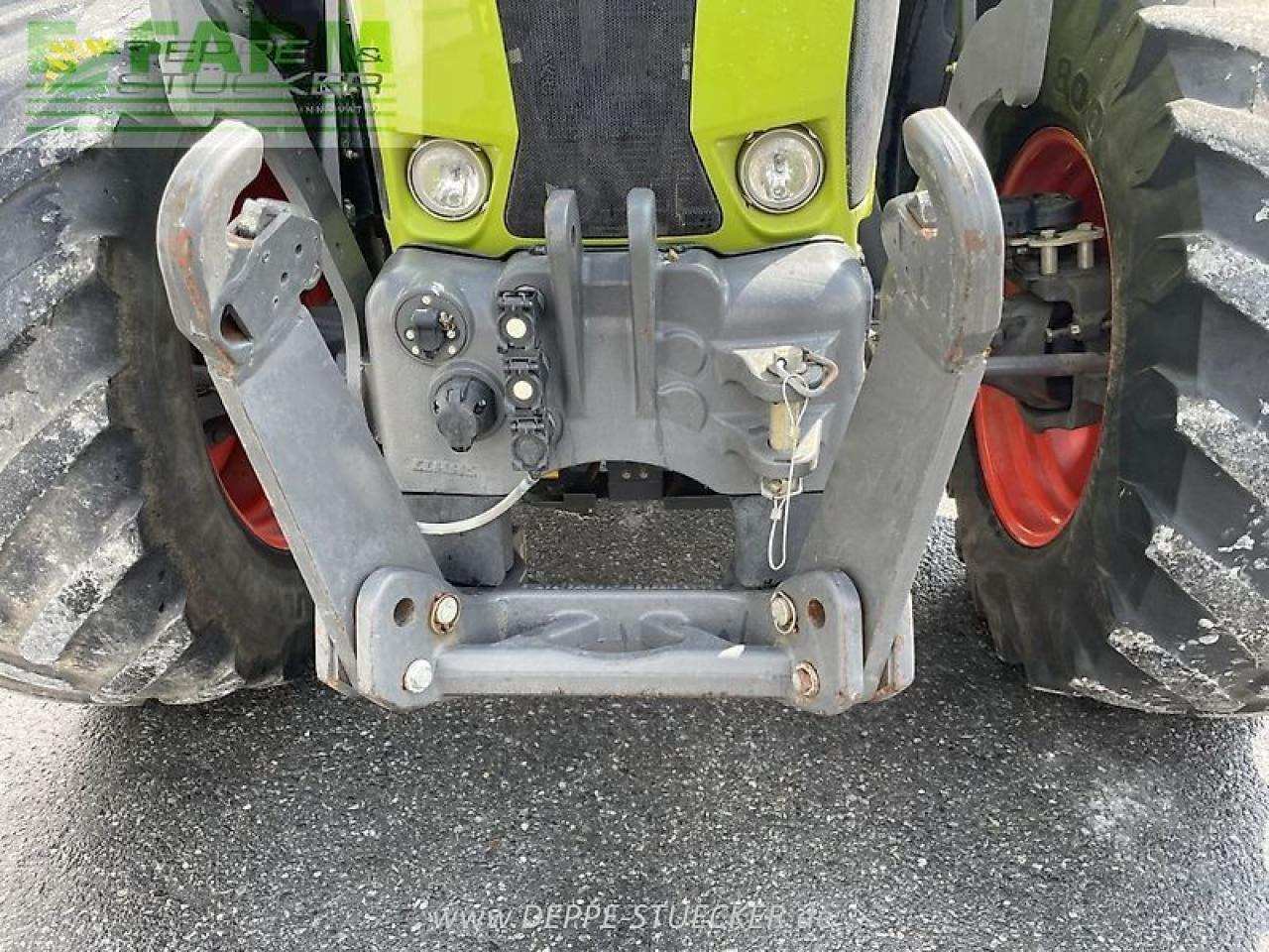 Tractor CLAAS arion 650 hexashift