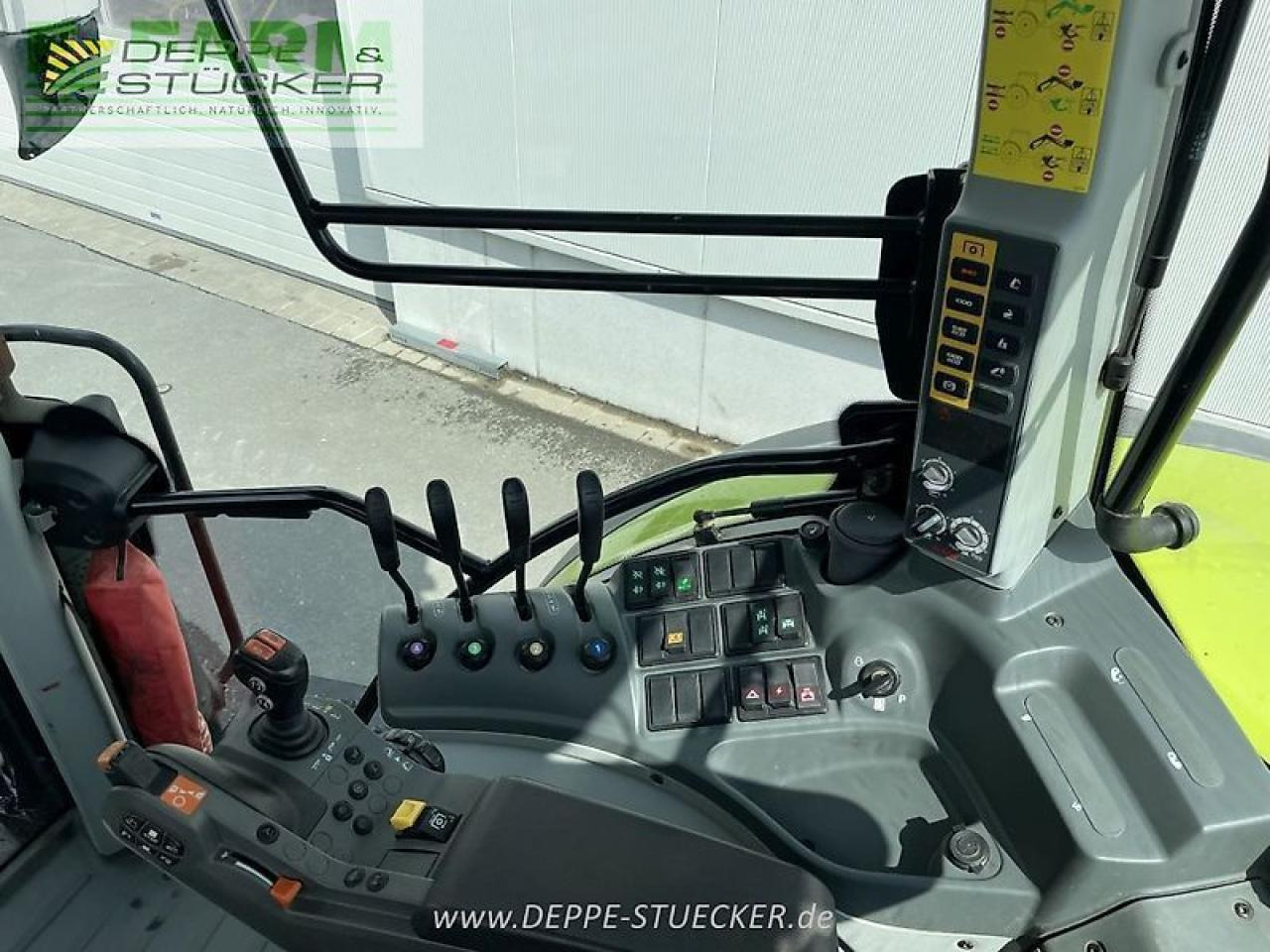 Tractor CLAAS arion 650 hexashift