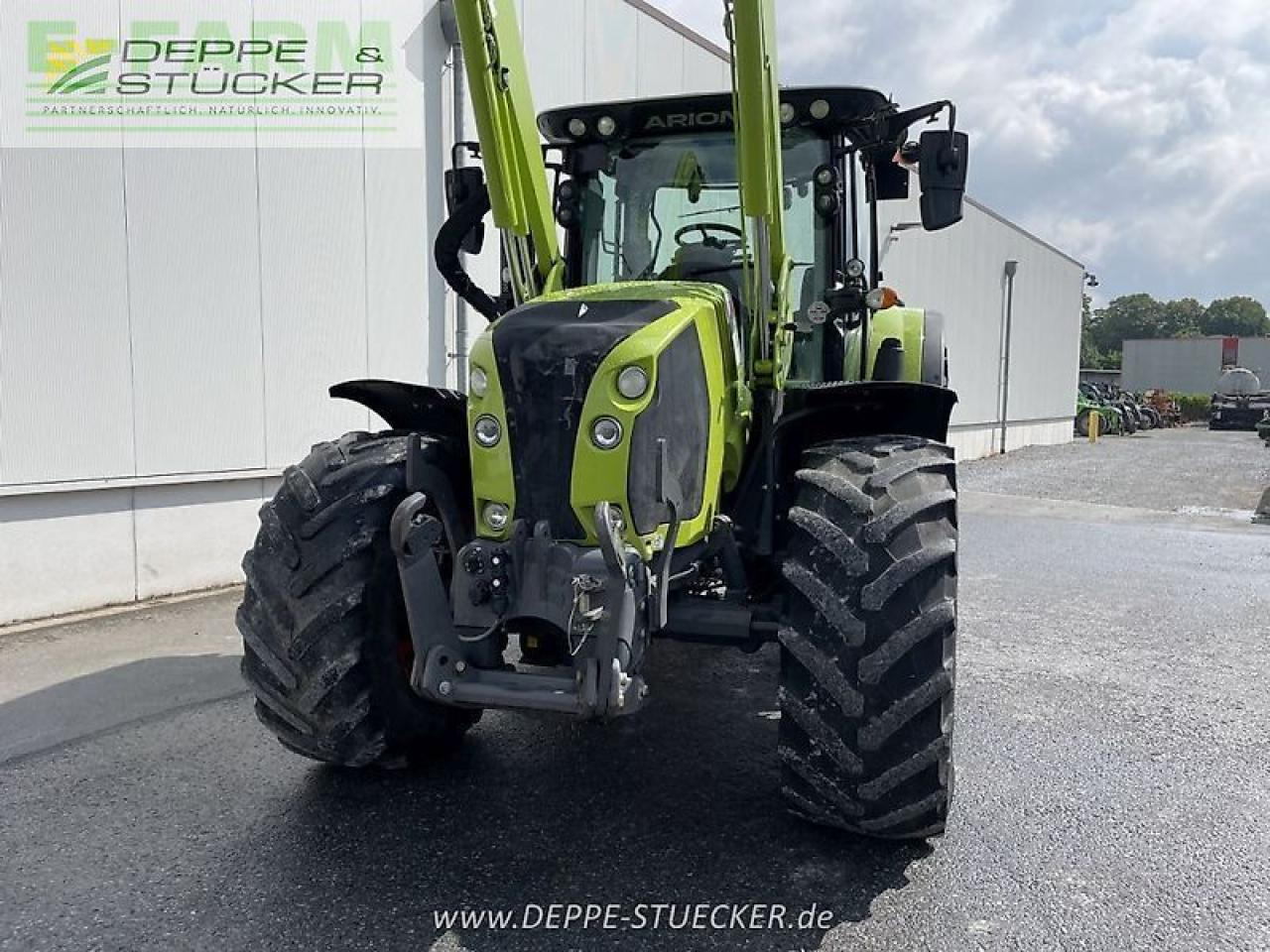 Tractor CLAAS arion 650 hexashift