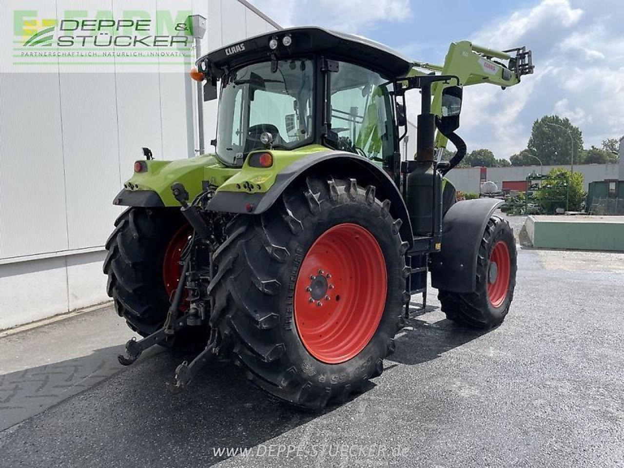 Tractor CLAAS arion 650 hexashift