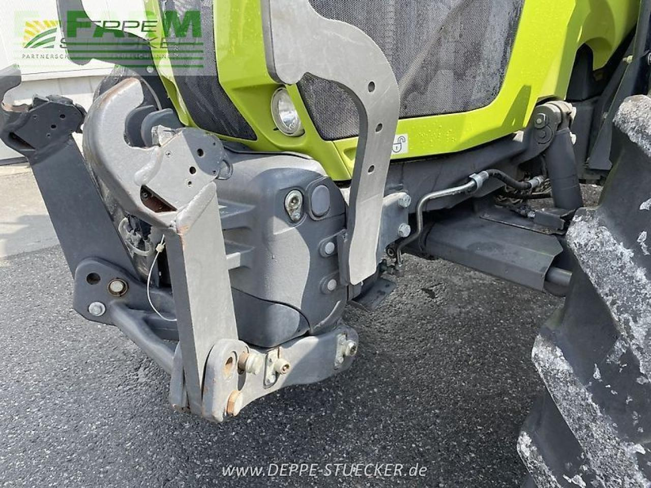 Tractor CLAAS arion 650 hexashift