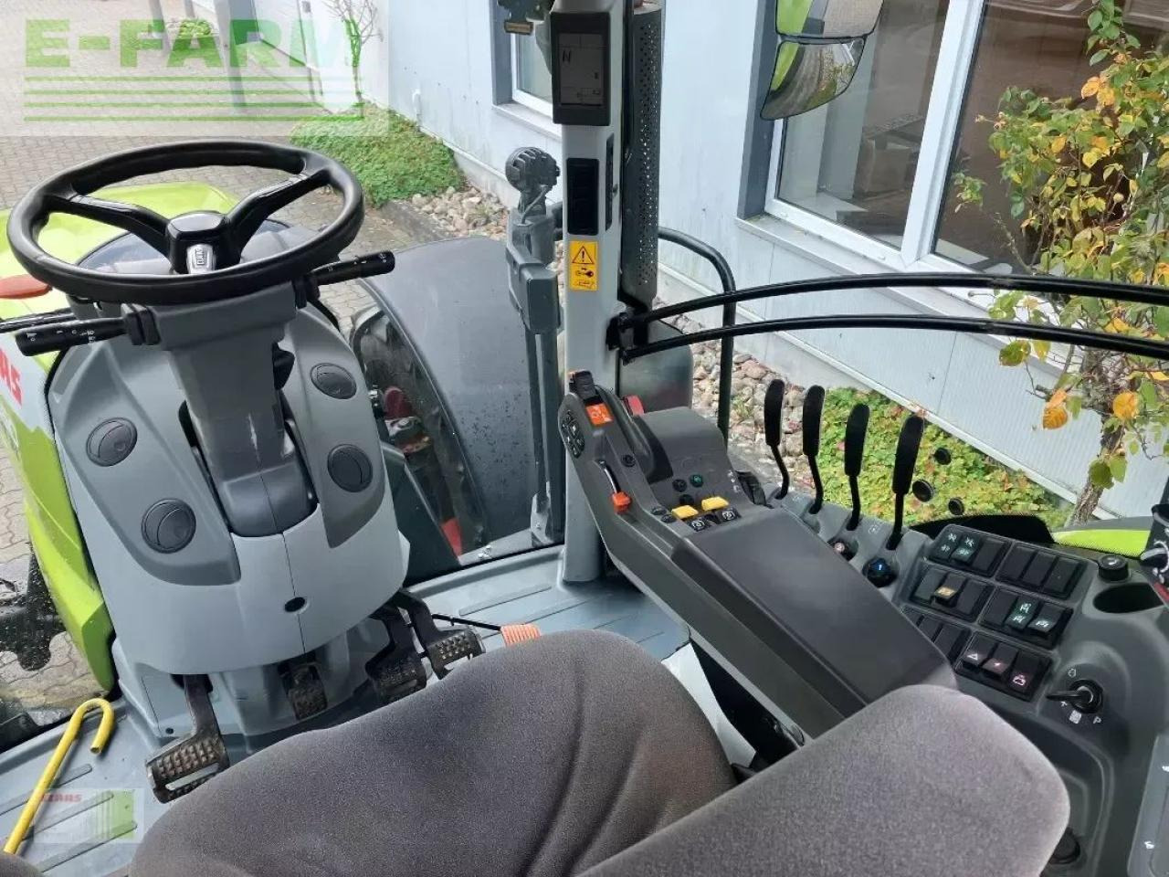 Tractor CLAAS arion 650 hexashift cis HEXASHIFT CIS