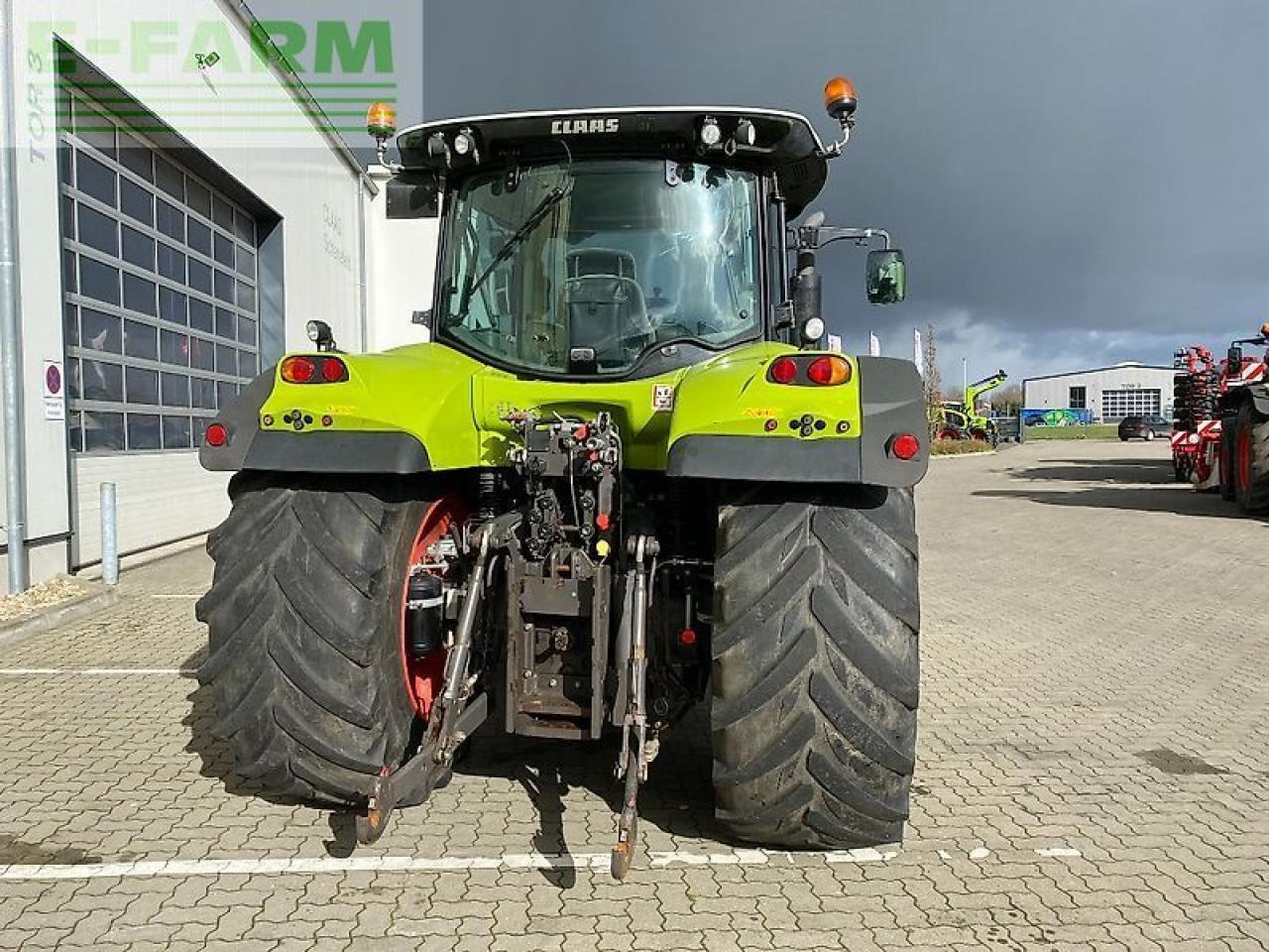 Tractor CLAAS arion 650 hexashift cis HEXASHIFT CIS