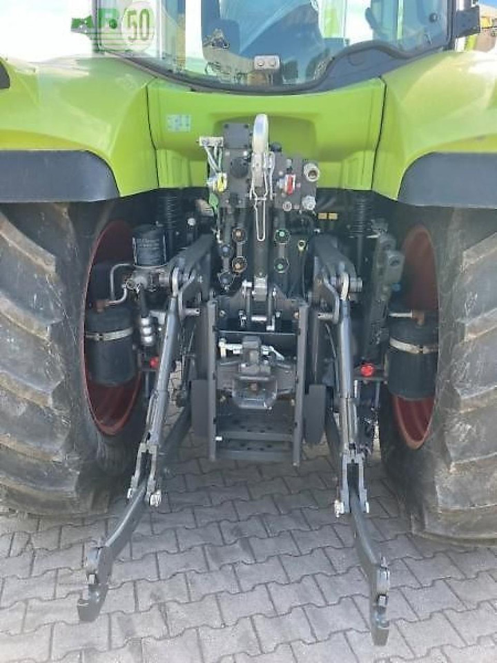 Tractor CLAAS arion 650 st4 hexa