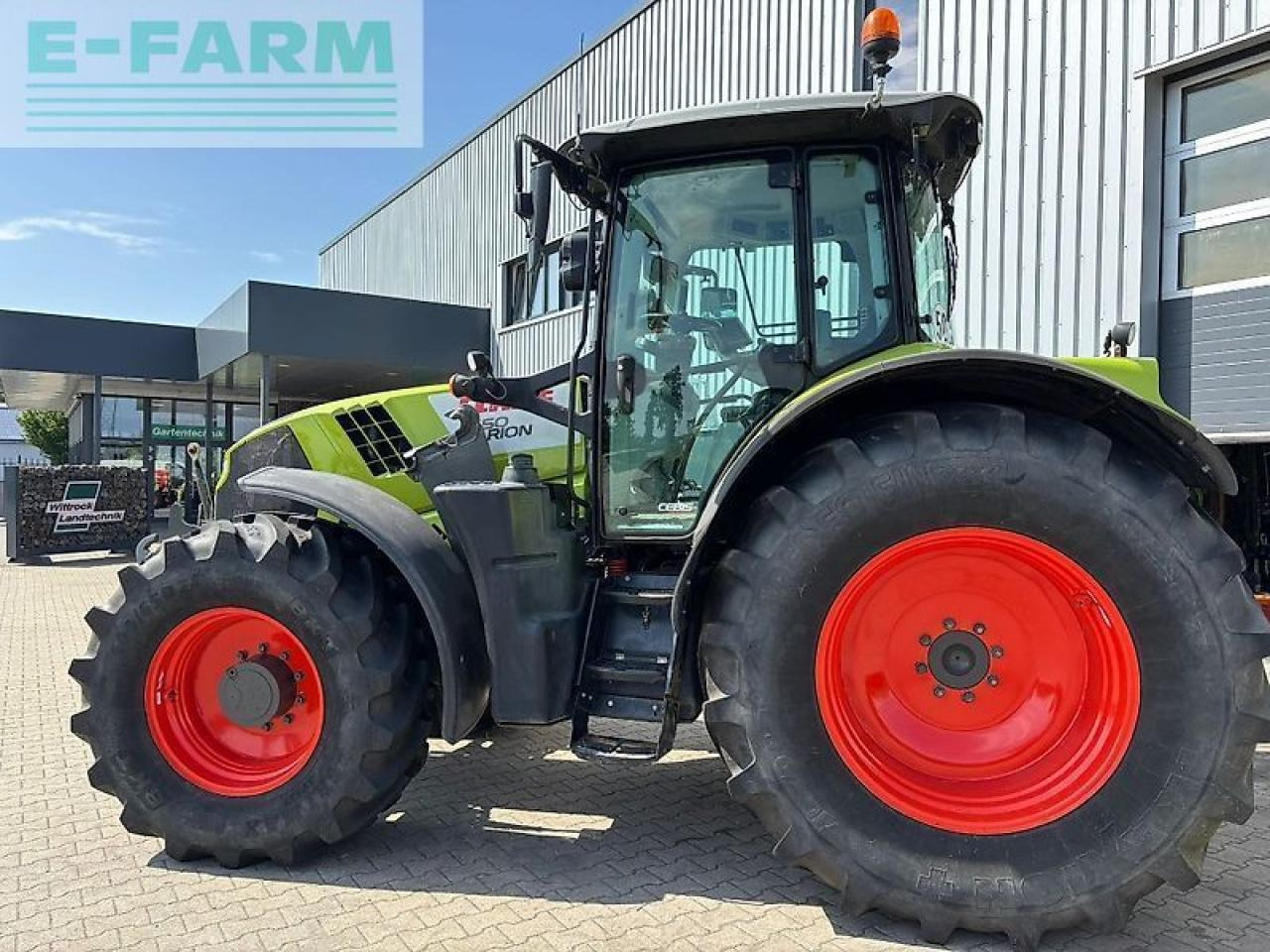 Tractor CLAAS arion 650 t3b
