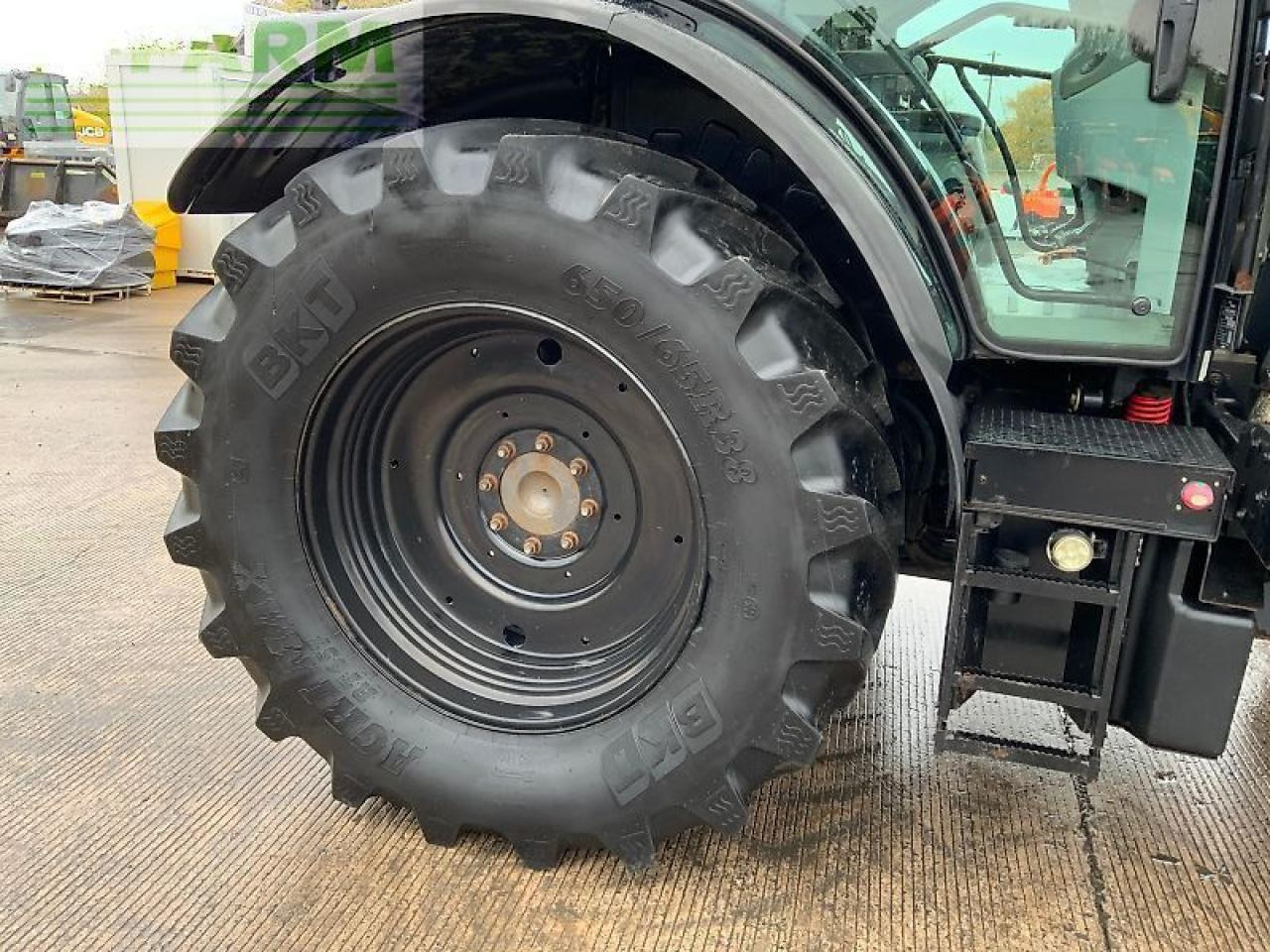 Tractor CLAAS arion 650 tractor (st24962)