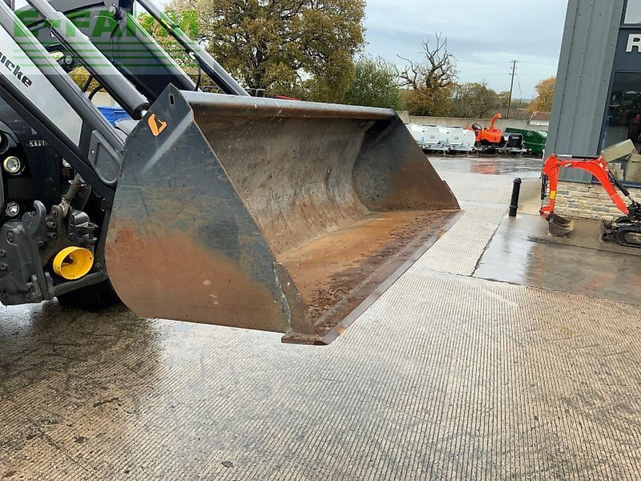 Tractor CLAAS arion 650 tractor (st24962)