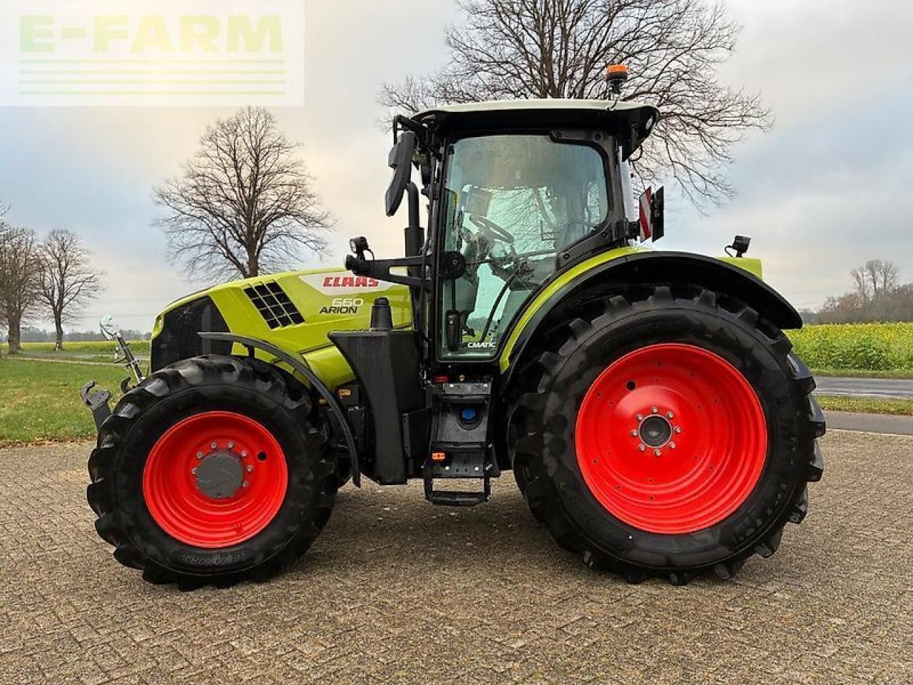 Tractor CLAAS arion 660