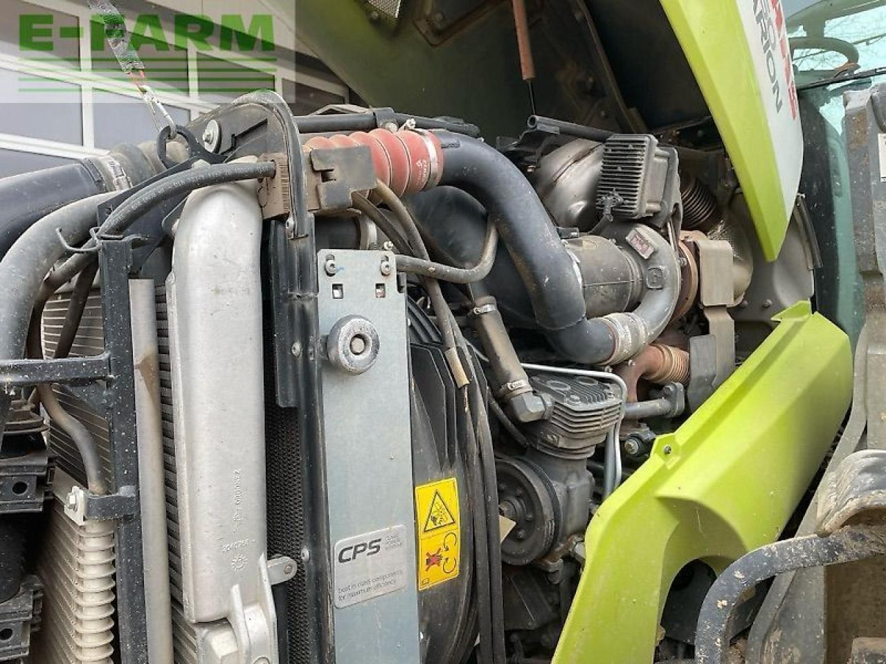 Tractor CLAAS arion 660
