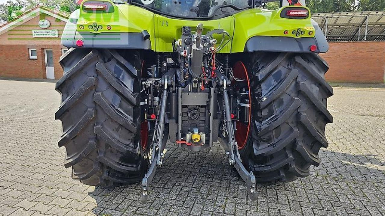 Tractor CLAAS arion 660 cebis
