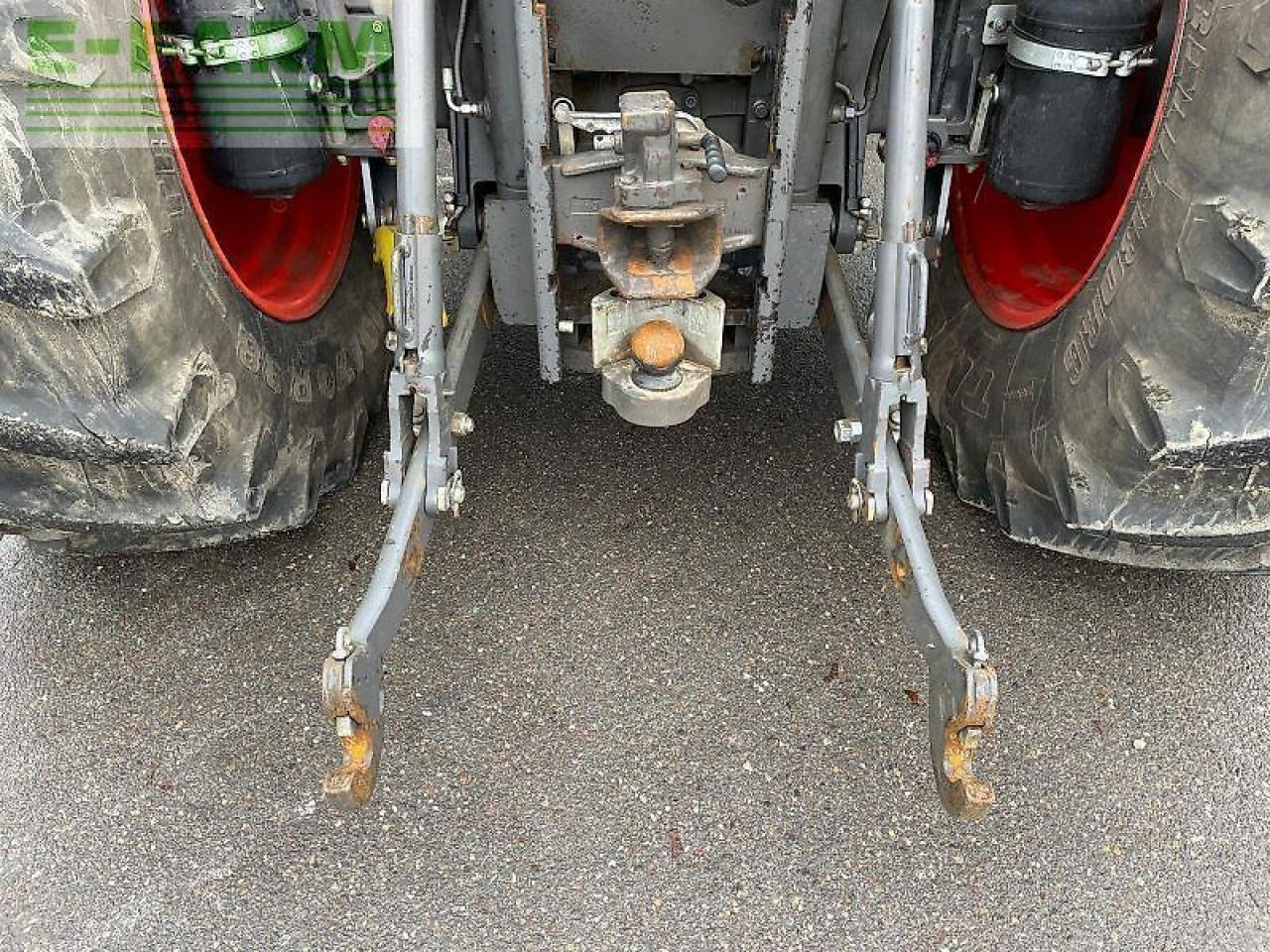 Tractor CLAAS arion 660 cis + CMATIC CIS+