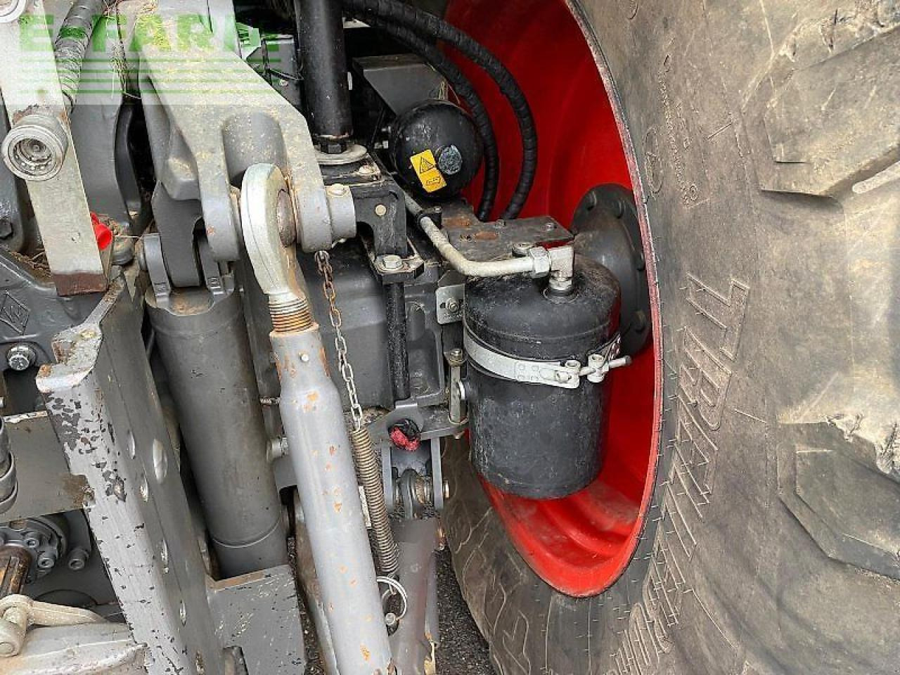 Tractor CLAAS arion 660 cis + CMATIC CIS+