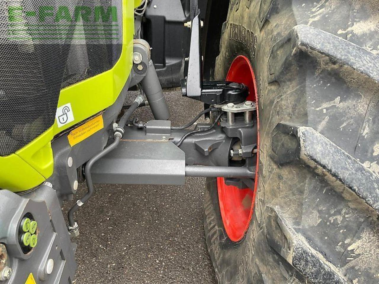 Tractor CLAAS arion 660 cis + CMATIC CIS+
