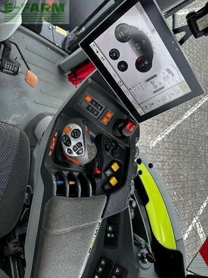 Tractor CLAAS arion 660 cmatic