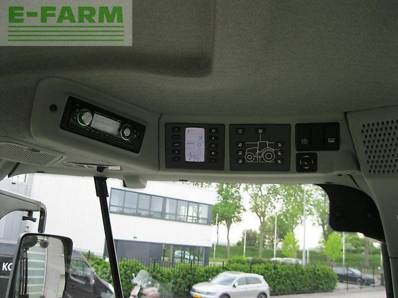 Tractor CLAAS arion 660 cmatic