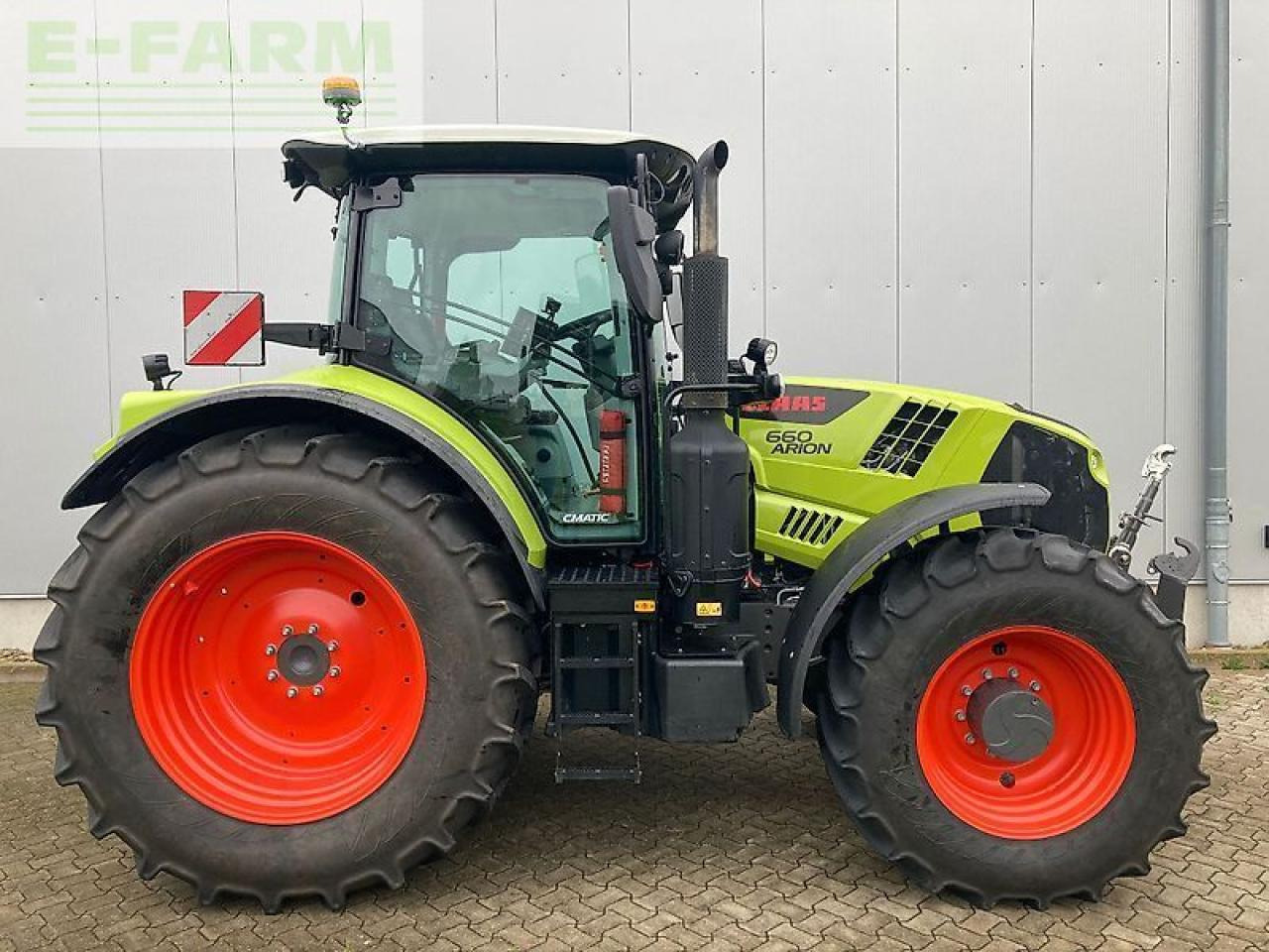 Tractor CLAAS arion 660 cmatic