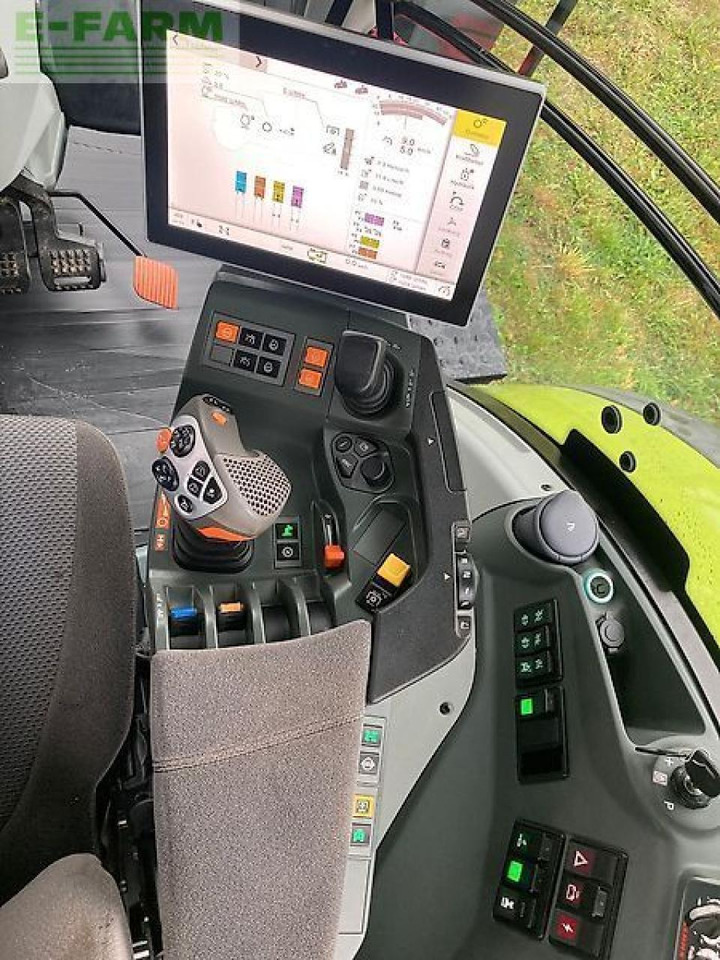 Tractor CLAAS arion 660 cmatic