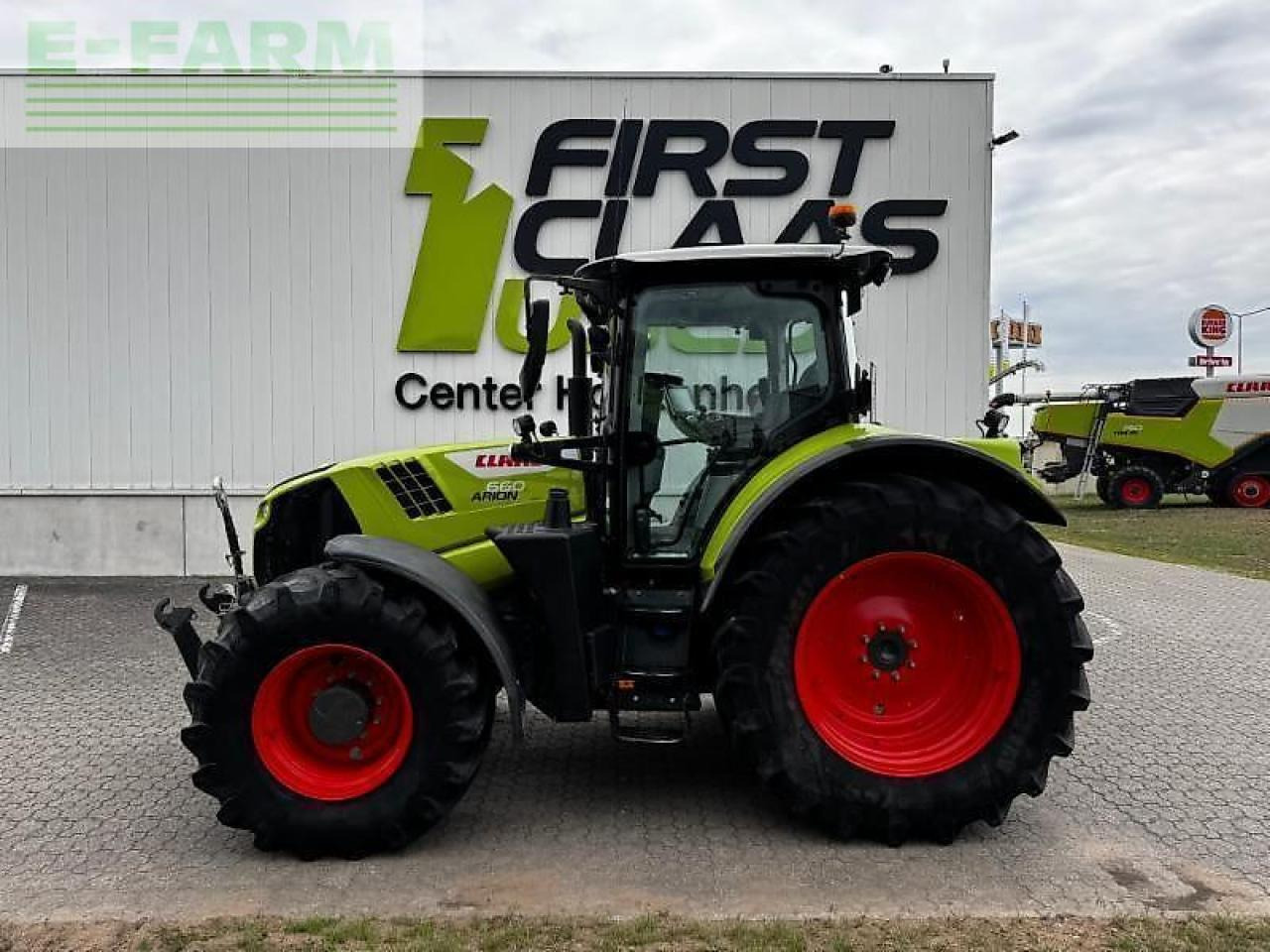 Tractor CLAAS arion 660 cmatic