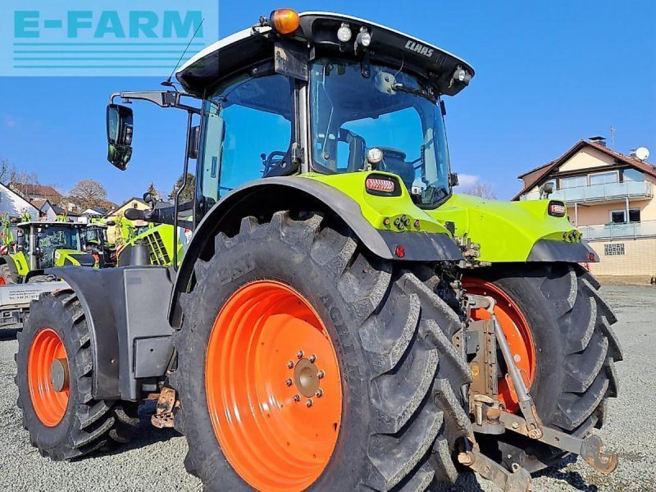 Tractor CLAAS arion 660 cmatic