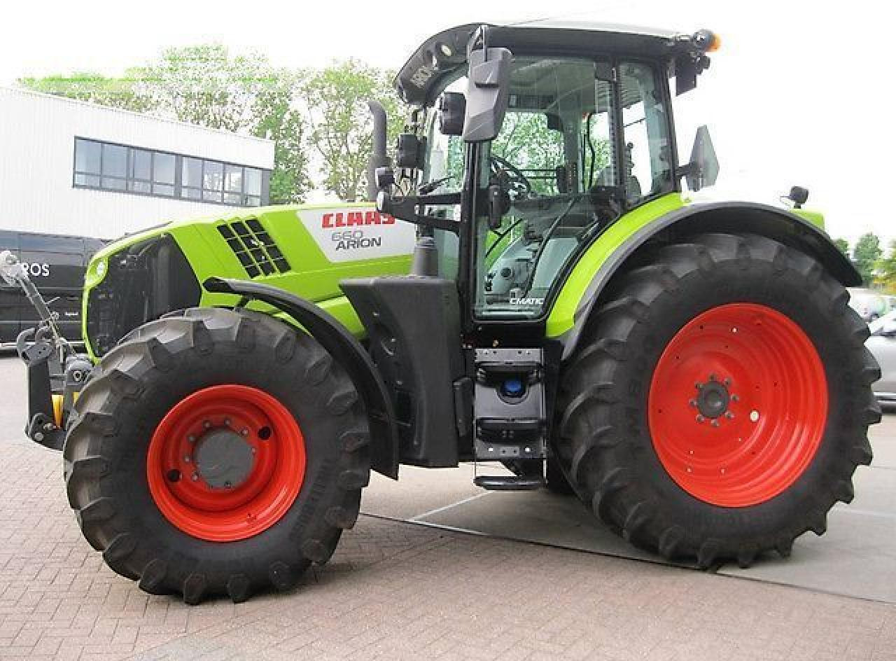 Tractor CLAAS arion 660 cmatic
