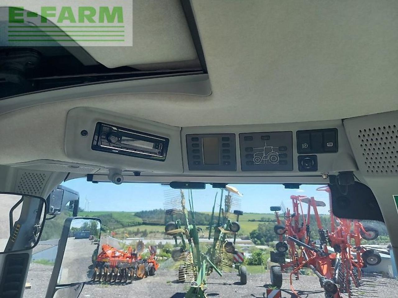 Tractor CLAAS arion 660 cmatic