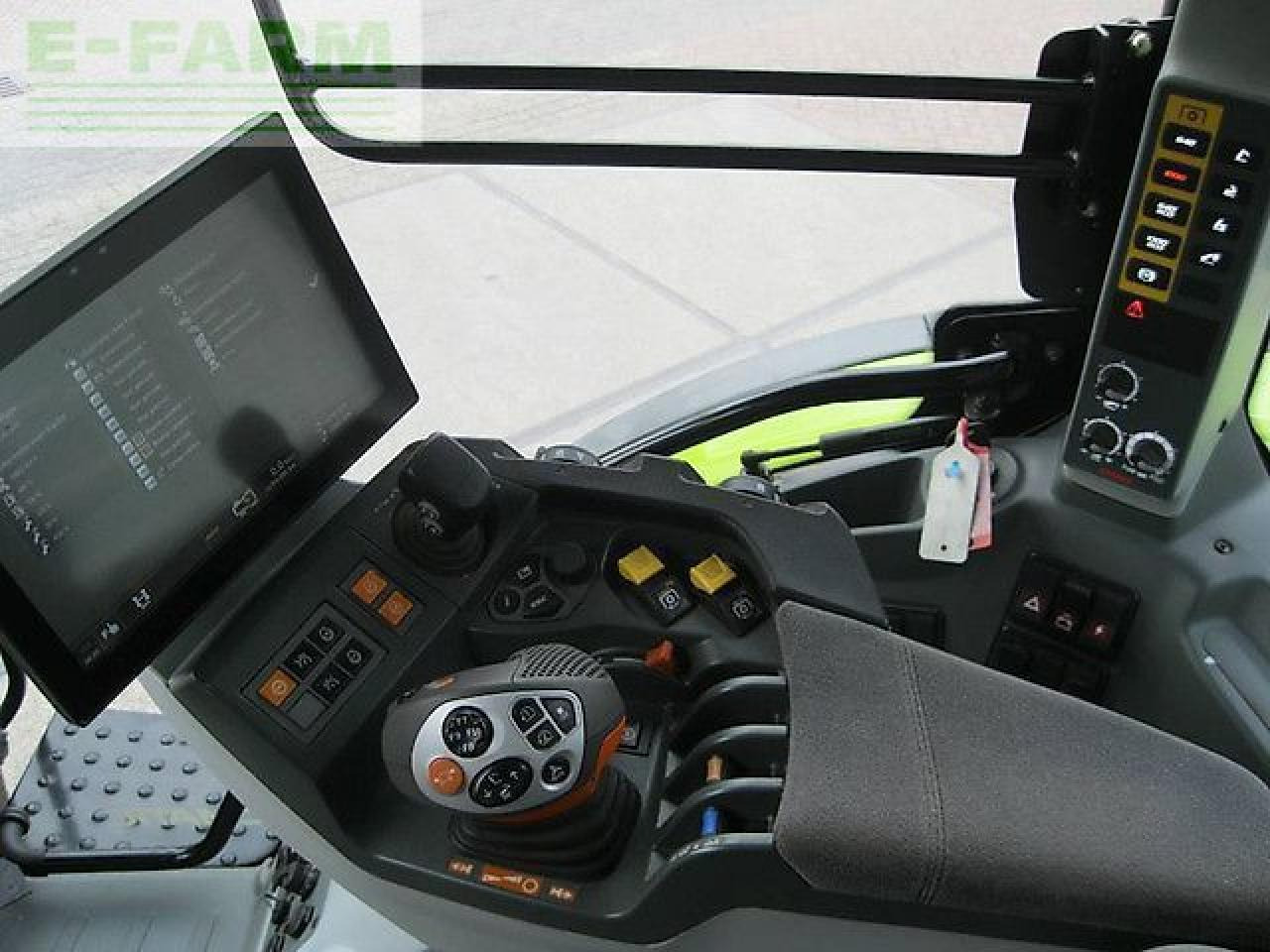 Tractor CLAAS arion 660 cmatic