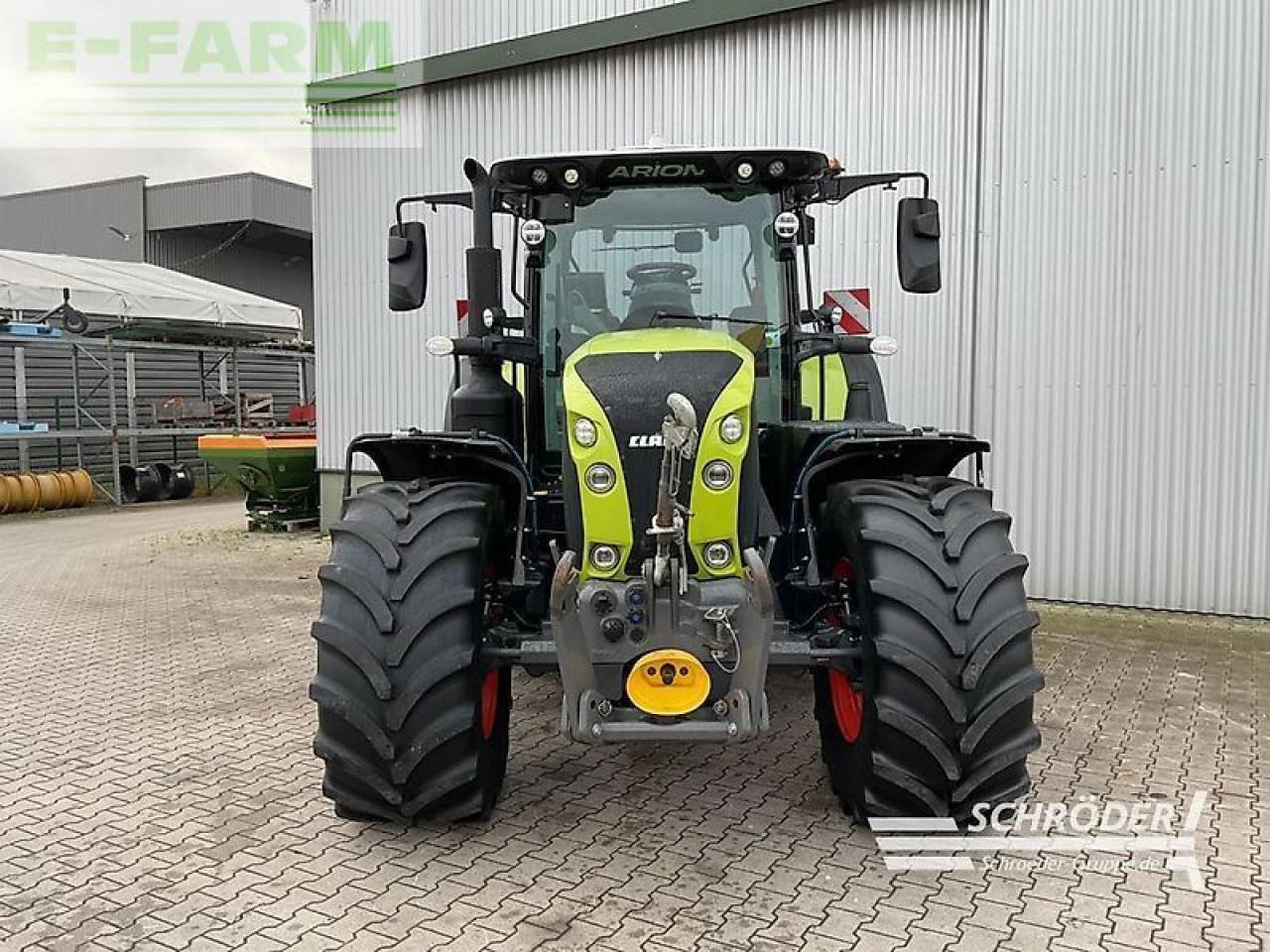Tractor CLAAS arion 660 cmatic