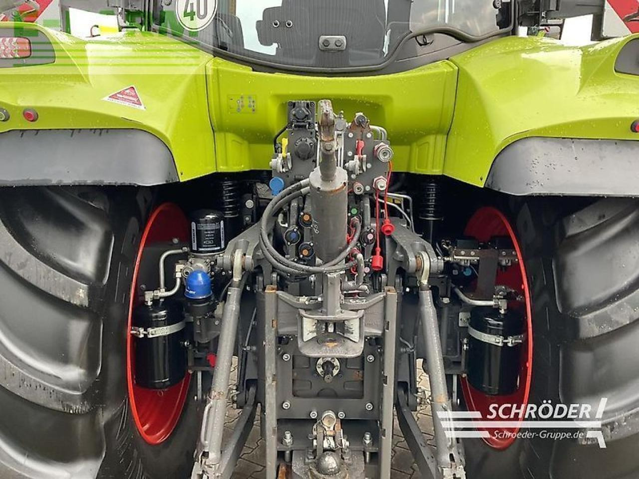 Tractor CLAAS arion 660 cmatic
