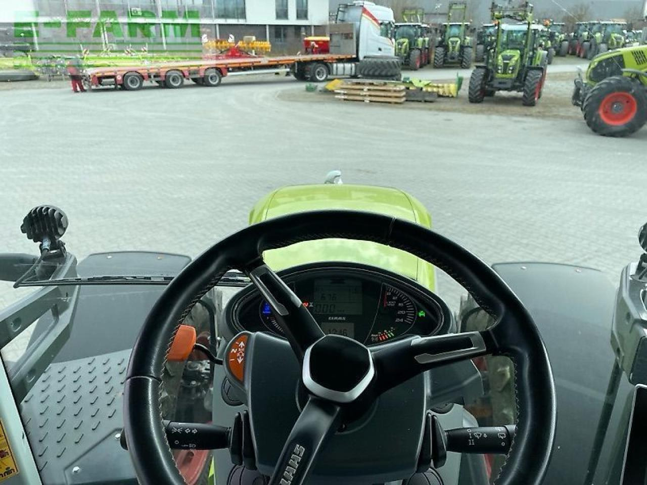Tractor CLAAS arion 660 cmatic