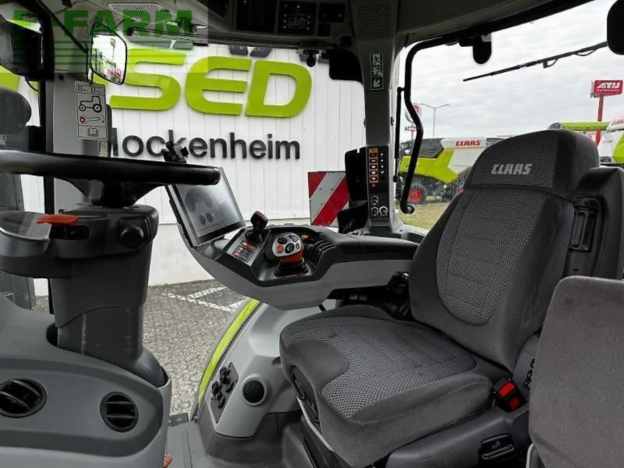 Tractor CLAAS arion 660 cmatic