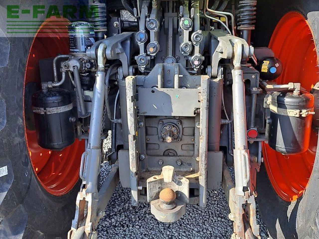 Tractor CLAAS arion 660 cmatic