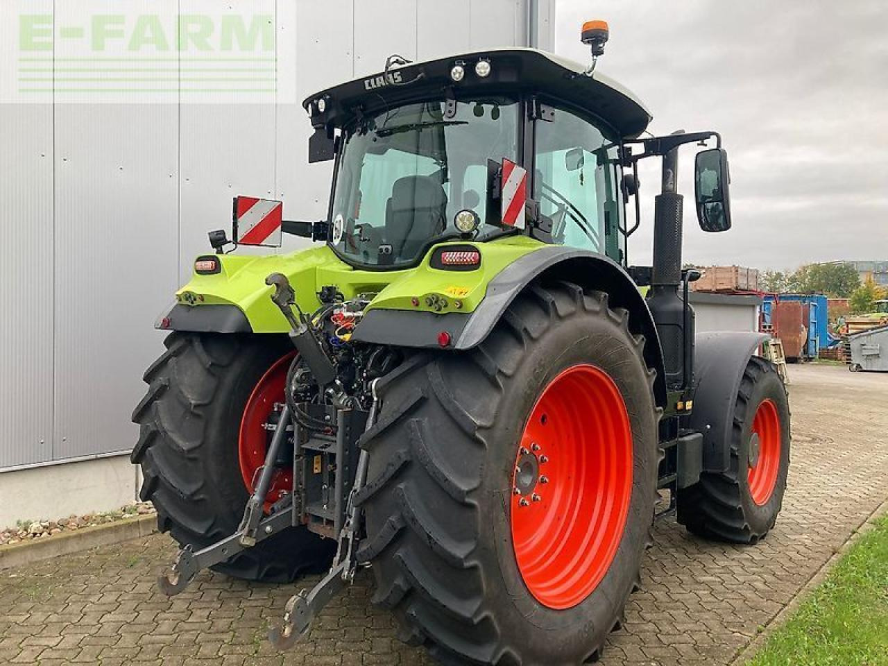 Tractor CLAAS arion 660 cmatic