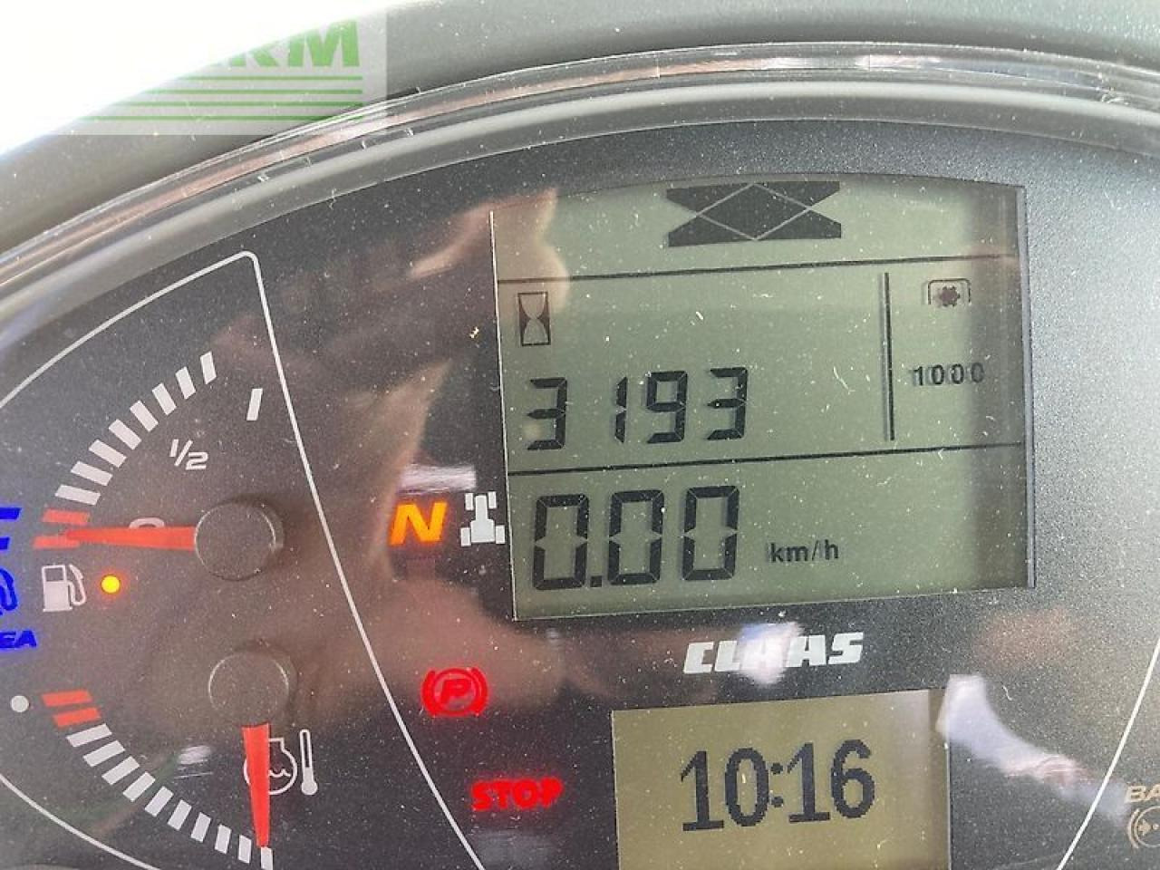 Tractor CLAAS arion 660 cmatic